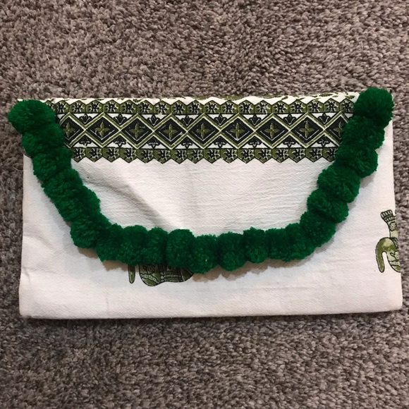 NWOT Green Elephant Fabric Pompom Clutch Purse - Picture 1 of 8
